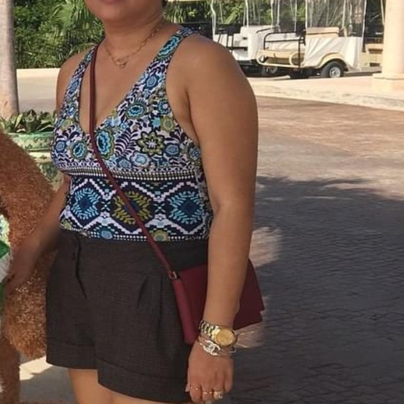 Low Back Crisscross Swimsuit - Picture 10 of 13